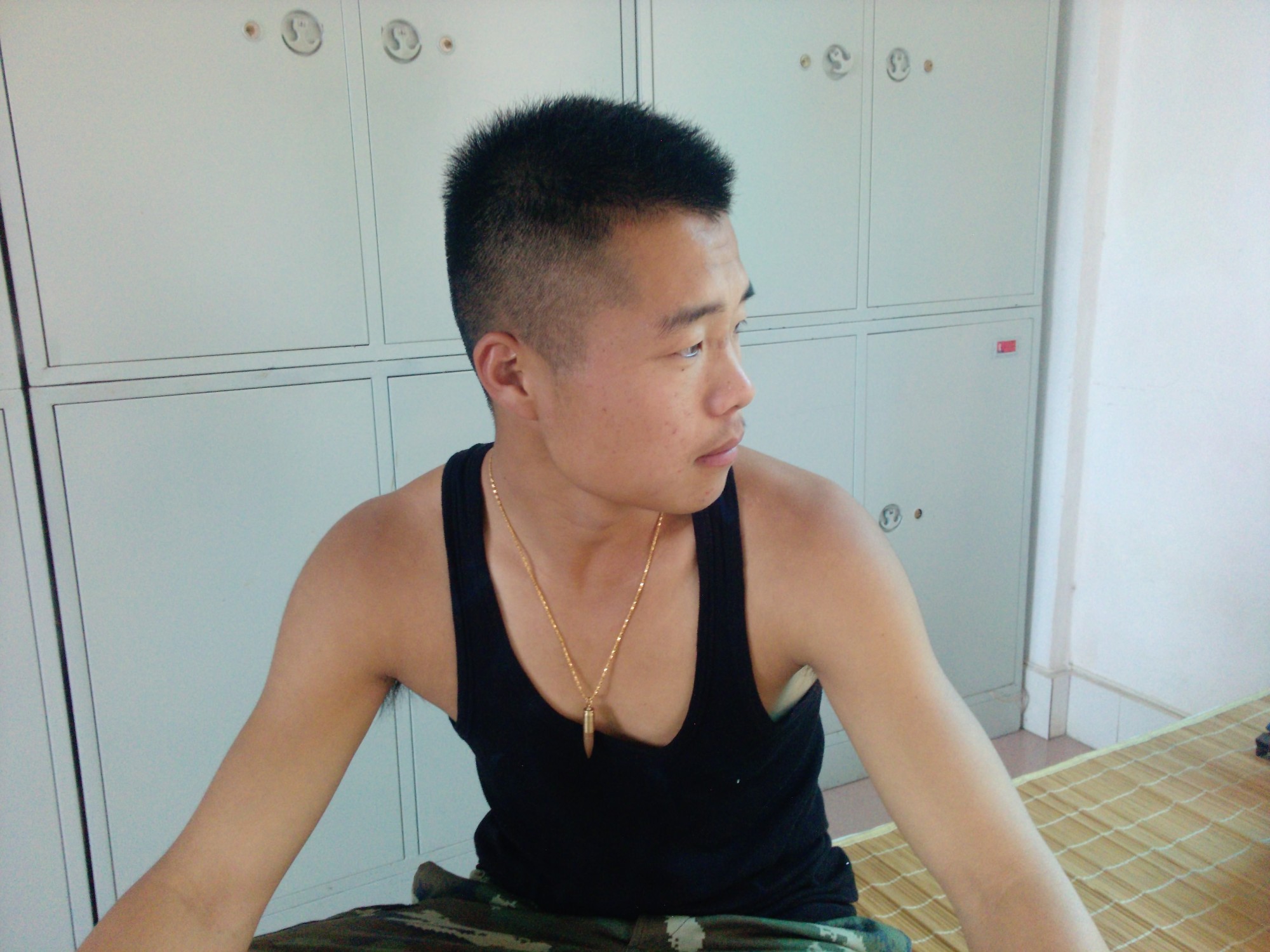 愁啊照片