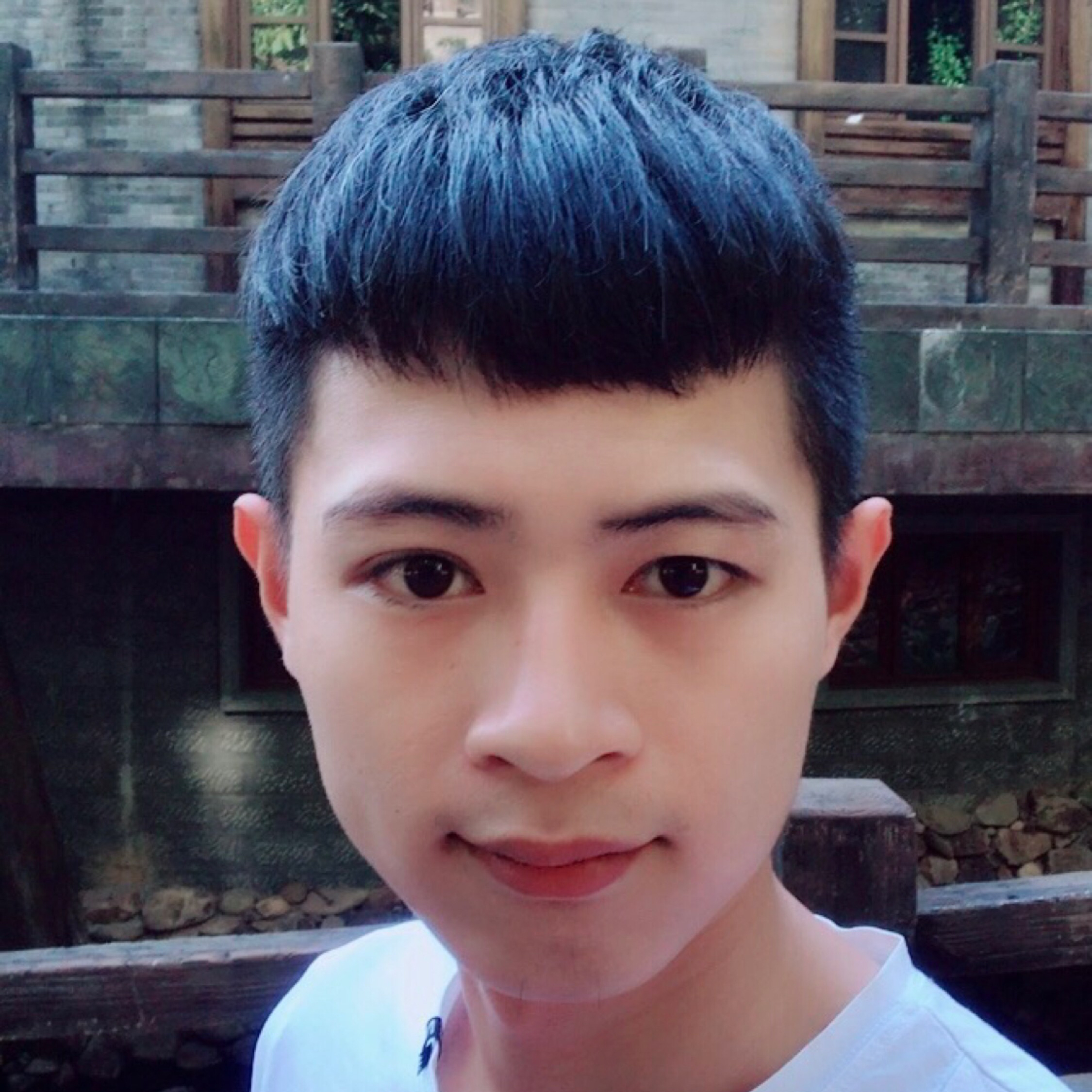 啊钦照片