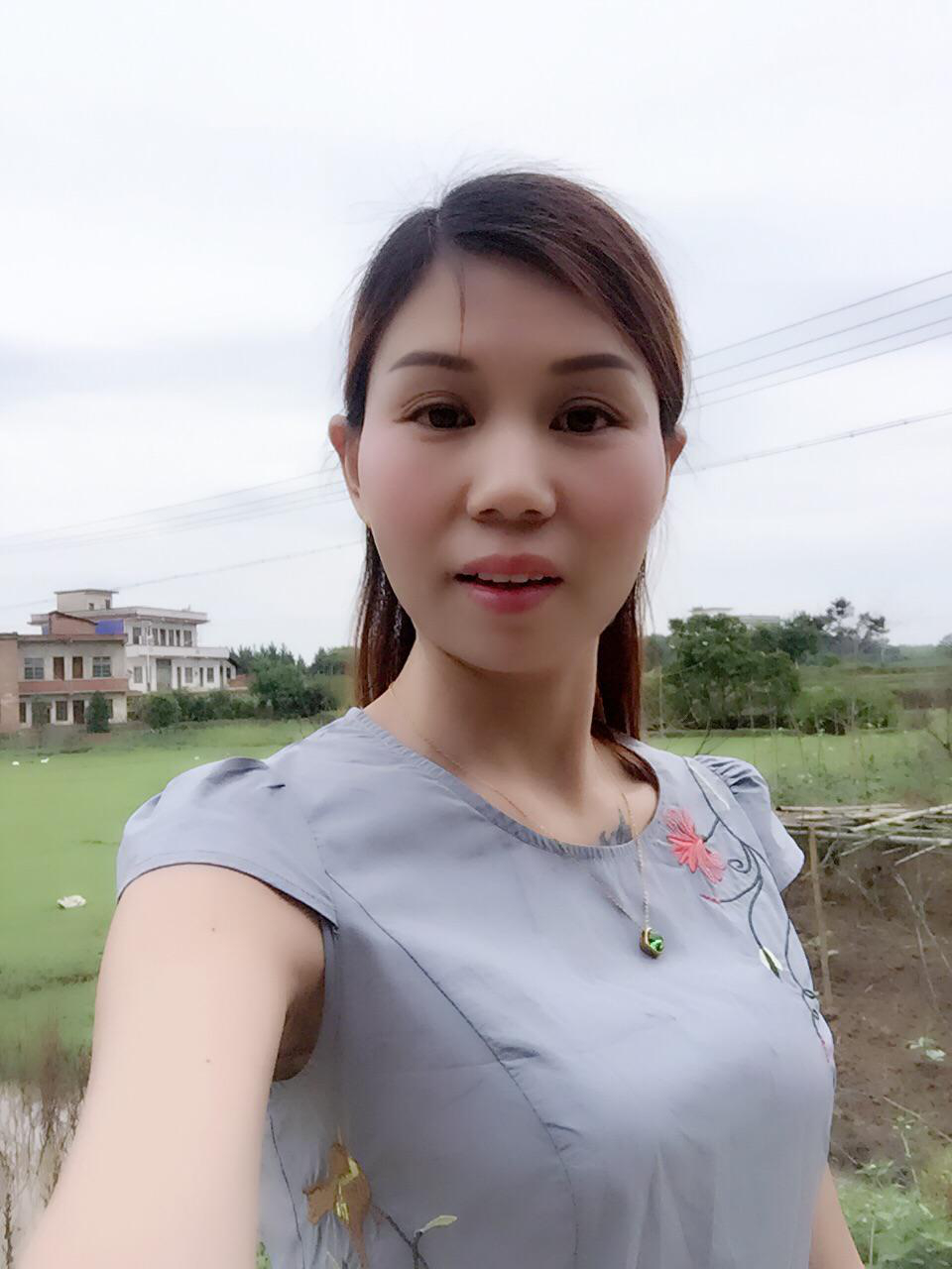 35岁离异女征婚照片(id:105321346)_湖南常德征婚交友