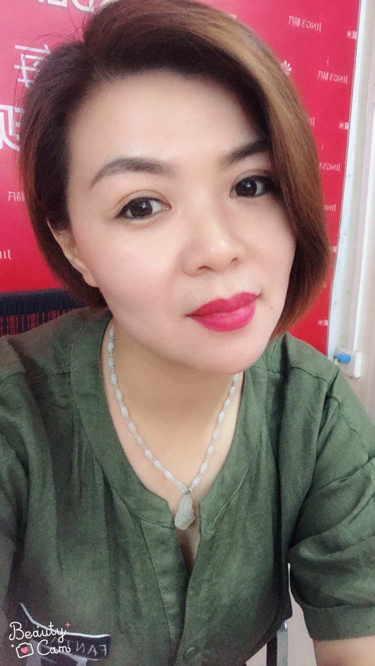 37岁离异女征婚照片(id:1099865596)_河南驻马店征婚