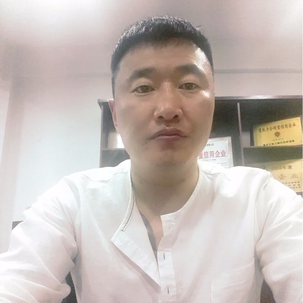 35岁离异男征婚照片(id:1156068472)_黑龙江哈尔滨