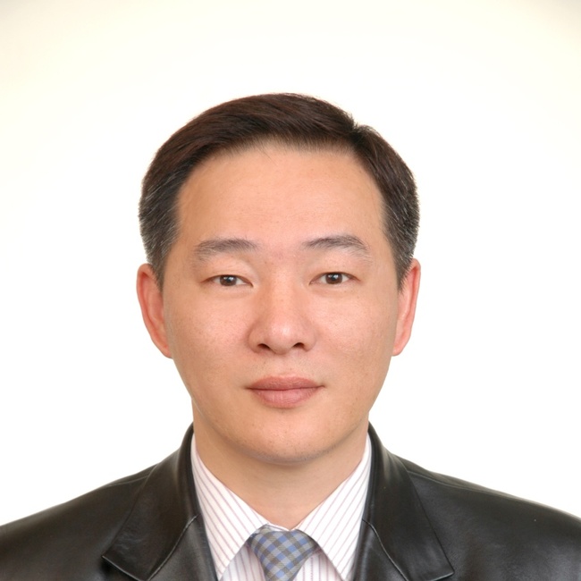 电眼帅哥