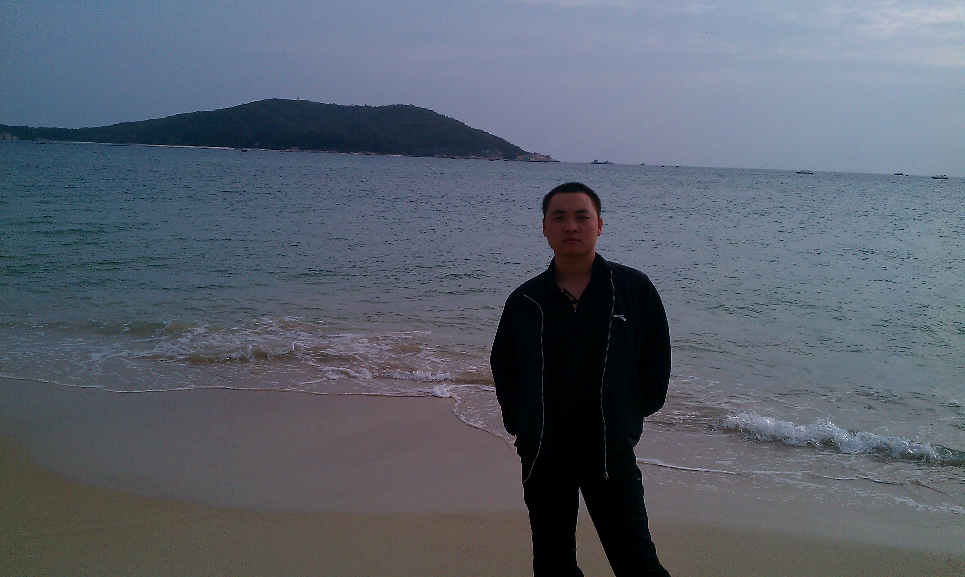 单眼皮男生照片