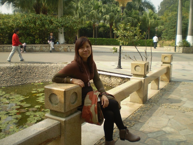 44岁离异女征婚照片(id:56048374)_广东深圳征婚交友_珍爱网