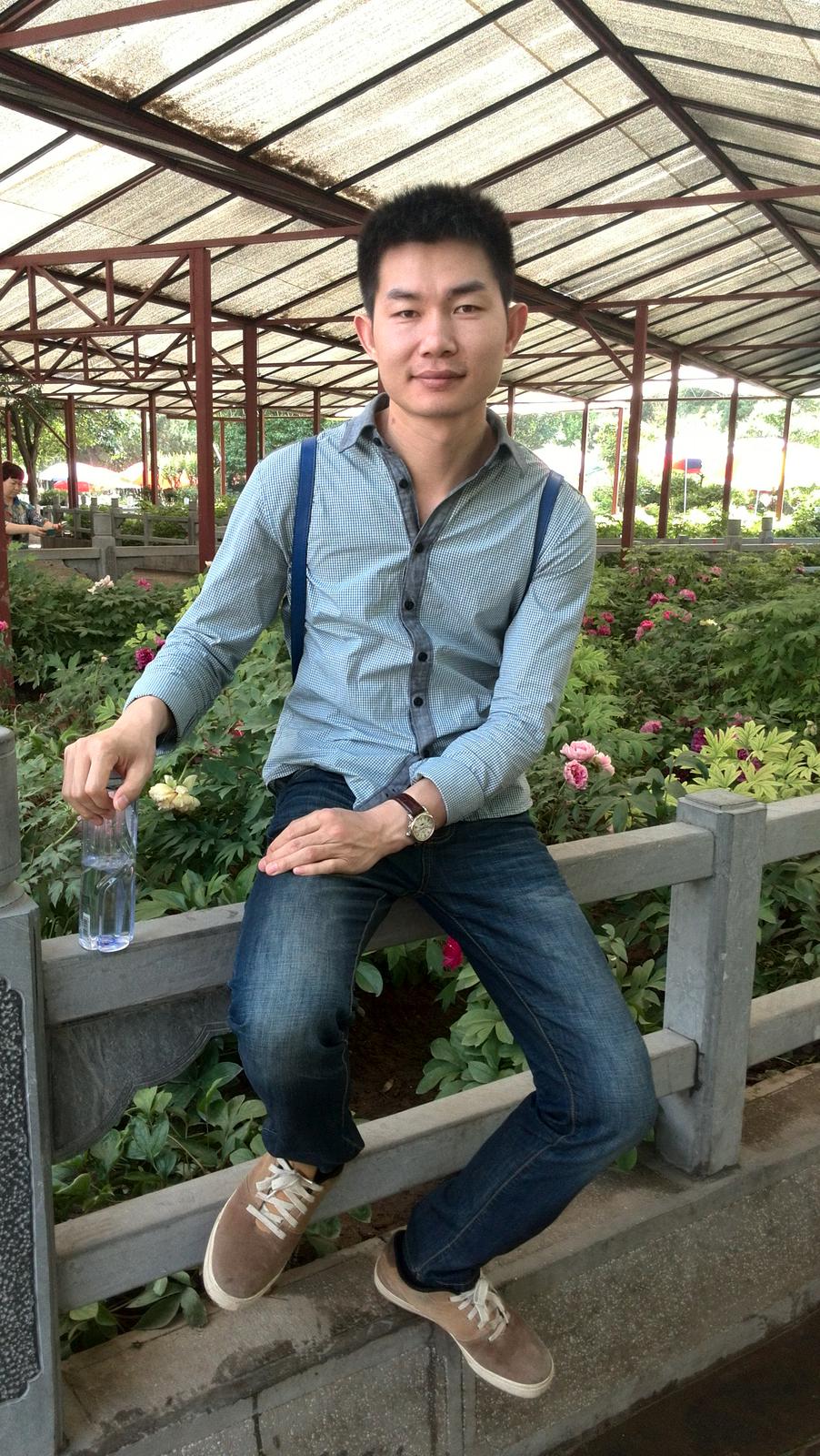 34岁未婚男征婚照片(id:69081700)_河南洛阳征婚交友_珍爱网