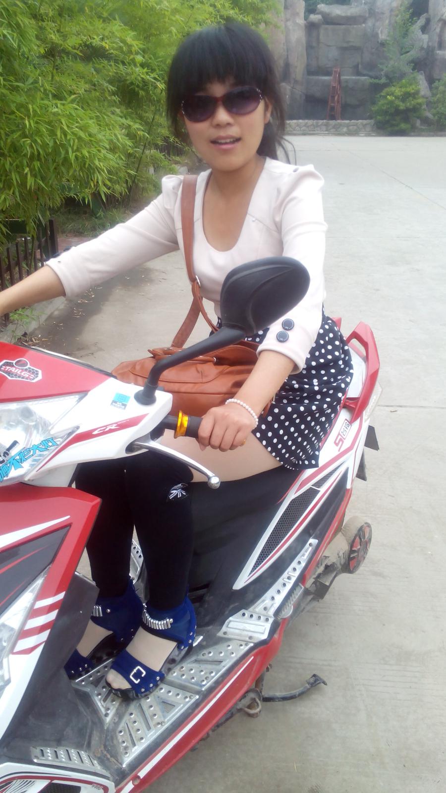 28岁未婚女征婚照片(id:71652748)_江苏宿迁征婚交友_珍爱网