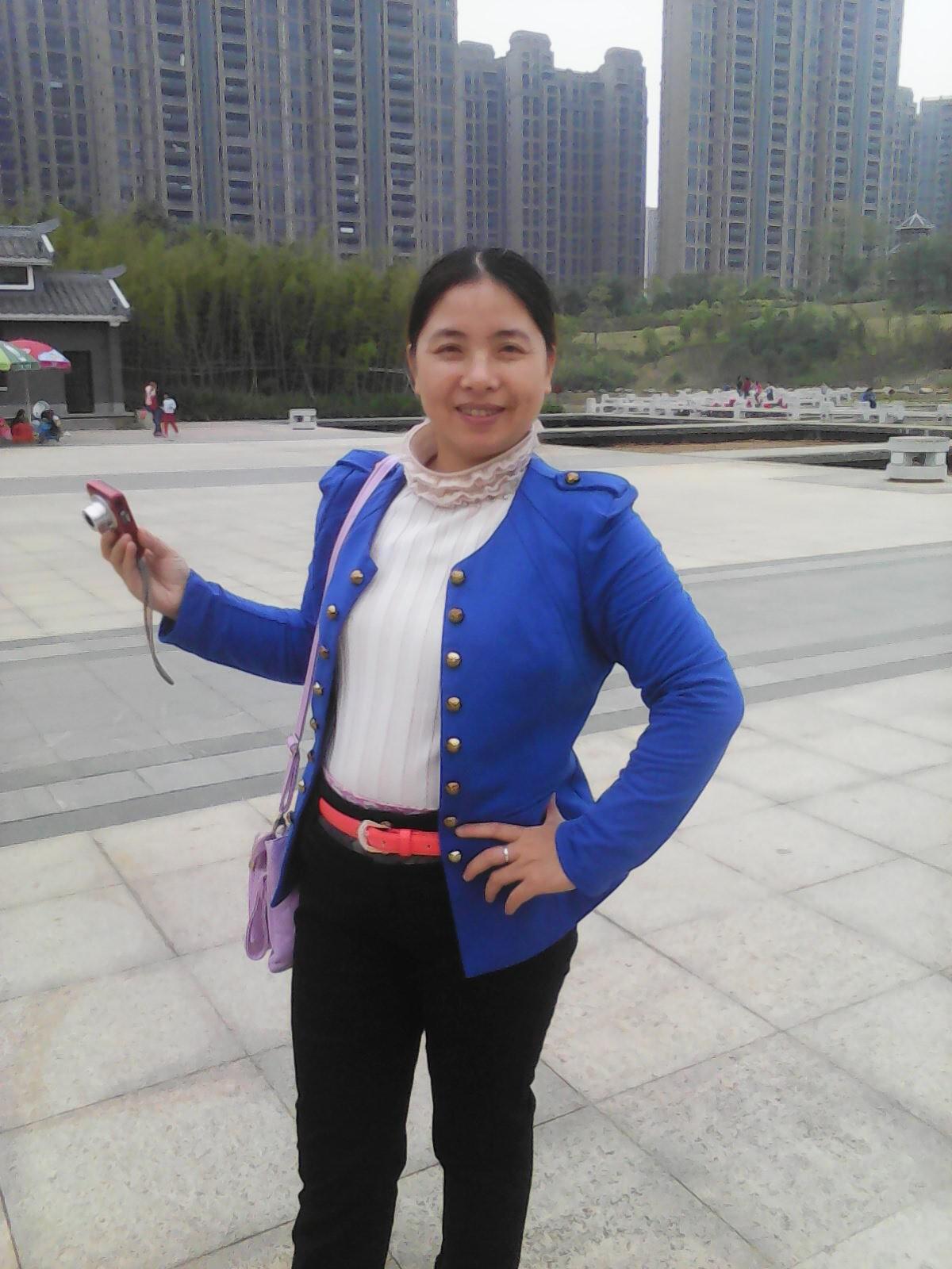 43岁离异女征婚照片(id:74114038)_广西贵港征婚交友_珍爱网