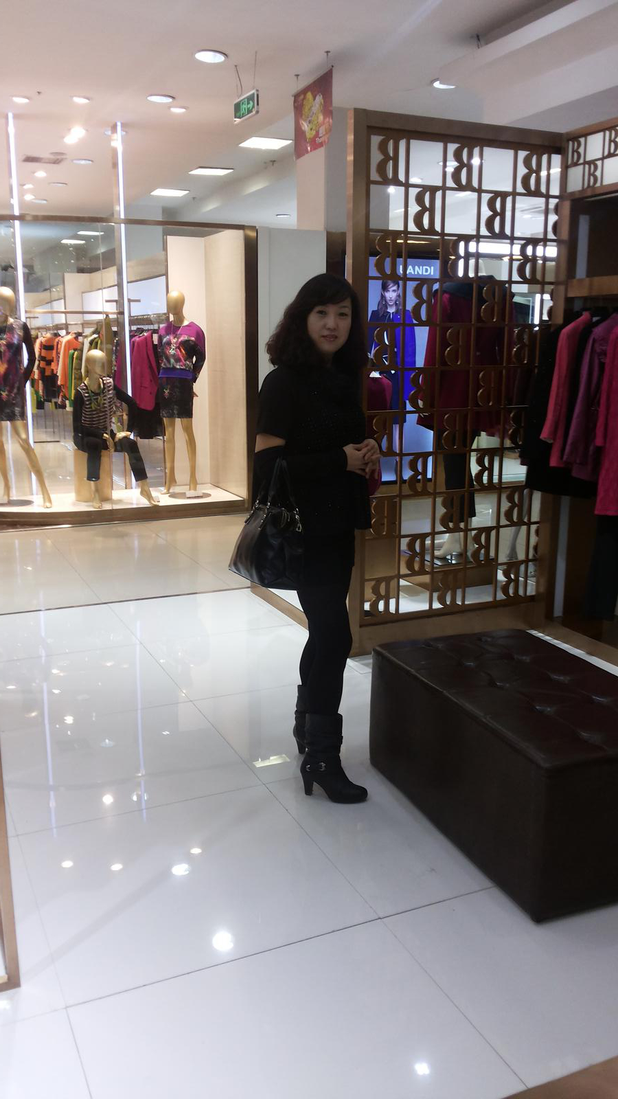 42岁离异女征婚照片(id:74259922)_内蒙古呼和浩特征婚交友_珍爱网