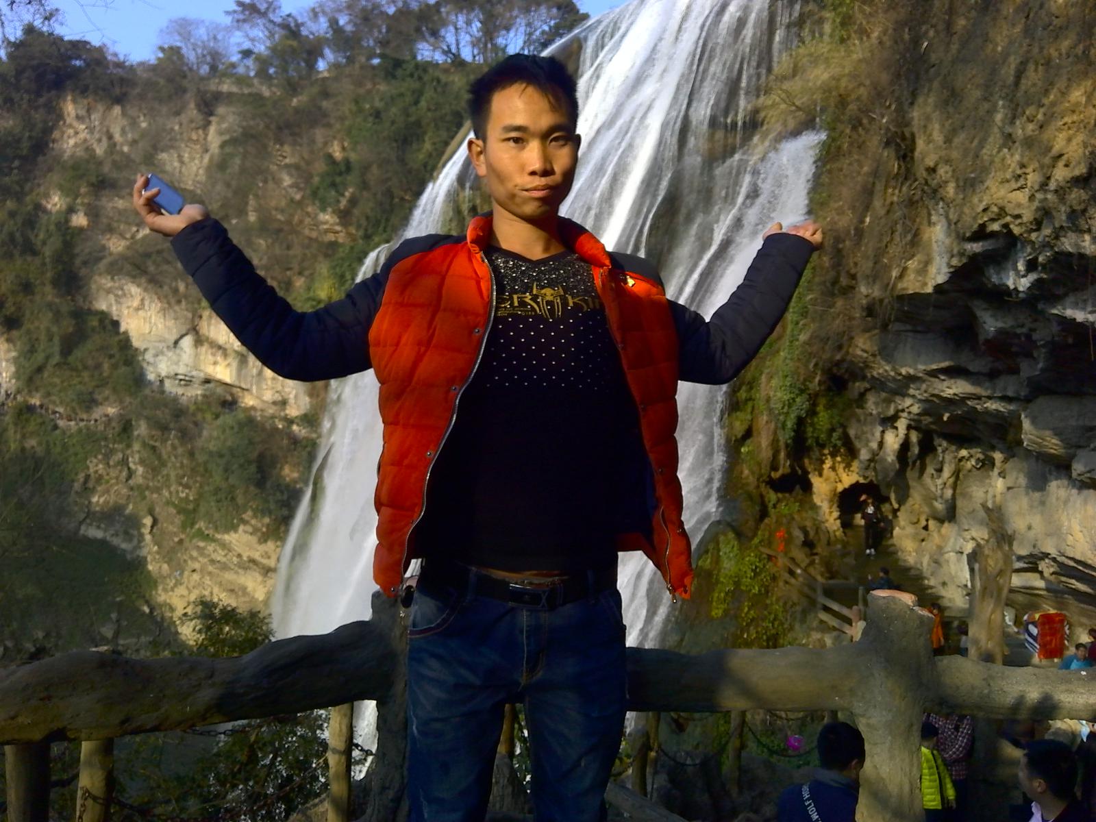 30岁未婚男征婚照片(id:90482494)_贵州黔南布依族苗族自治州征婚交友