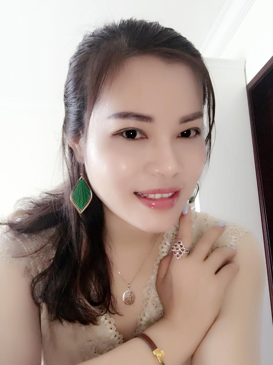 37歲離異女徵婚照片(id:93522304)_廣東廣州徵婚交友_珍愛網