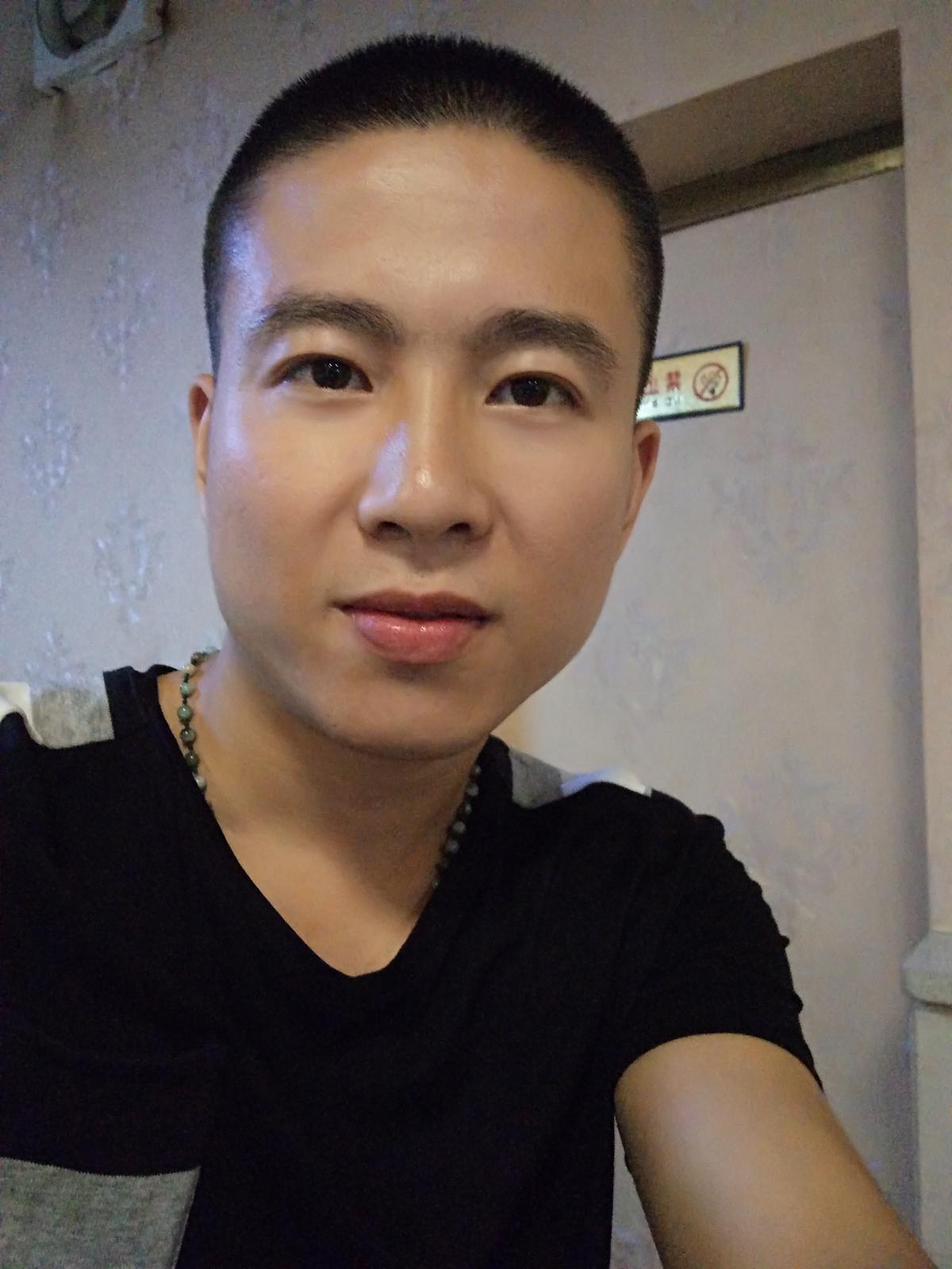 27岁未婚男征婚照片(id:95460718)_吉林吉林征婚交友_珍爱网