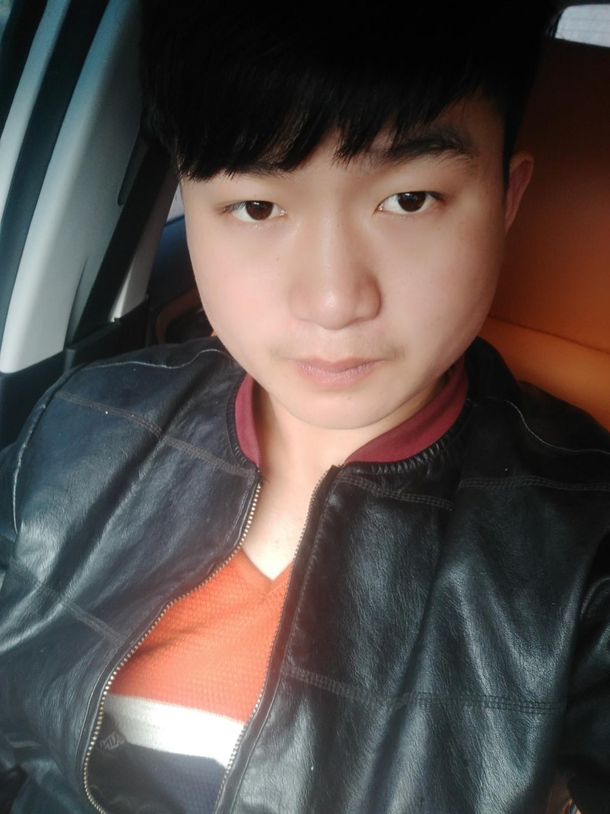 20岁未婚男征婚照片(id:102568066)_山东菏泽征婚交友_珍爱网