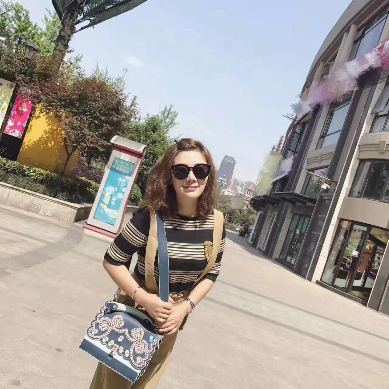 30岁离异女征婚照片(id:104657806)_云南曲靖征婚交友_珍爱网